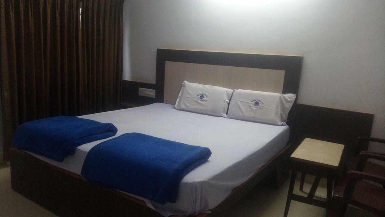 Sri Vishnu Krupa Lodging Belur  Esterno foto